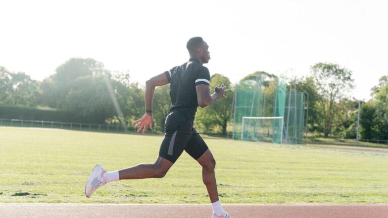 Elite Runners Swear By This Plan. Here’s Why You Should Think Before Trying Double Threshold Training.