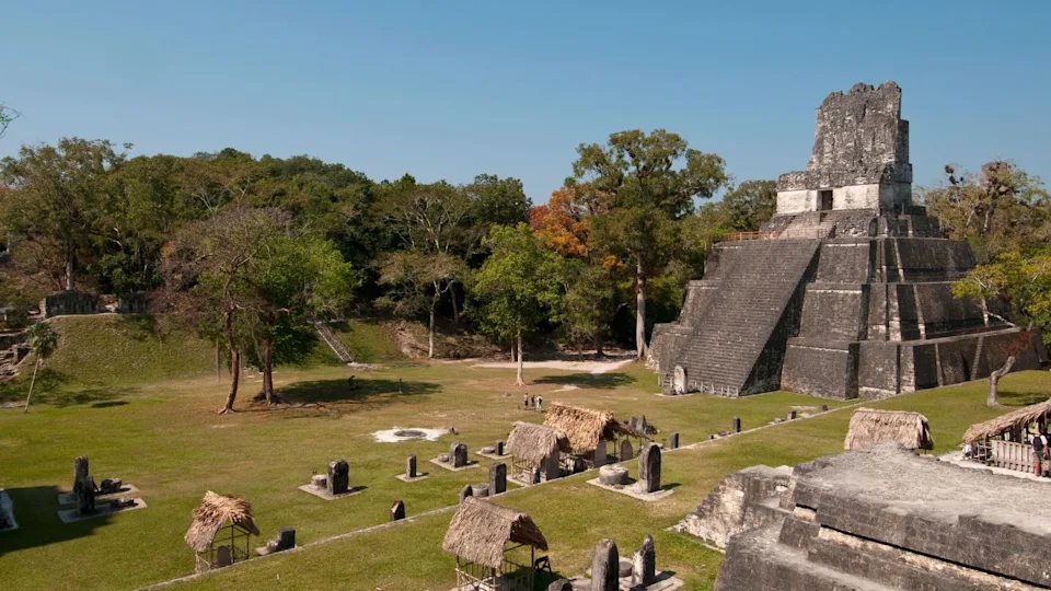 Temple ii and grand plaza, mayan archaeological site, tikal, unesco world heritage site, guatemala, central america