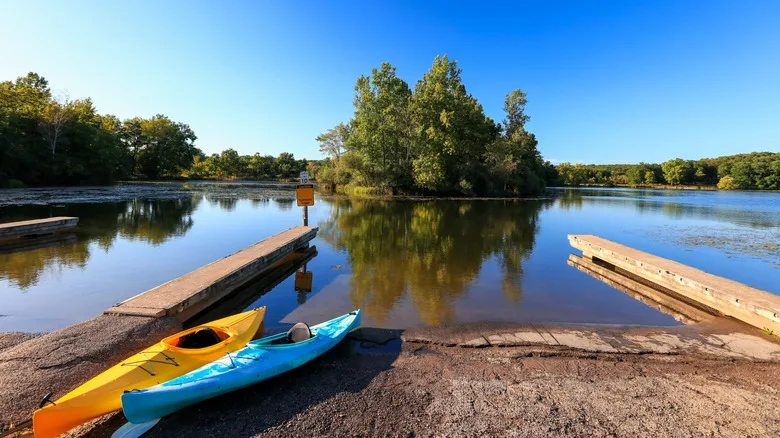 Two kayaks near a boat launch at Kensington Metropark