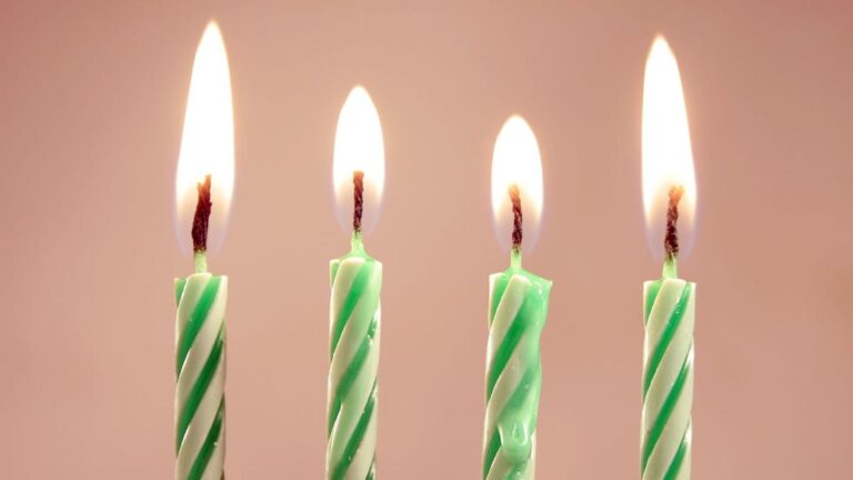 Your Body Ages Rapidly In Your 40s And 60s. Doctors Say These Habits Will Help Slow It Down