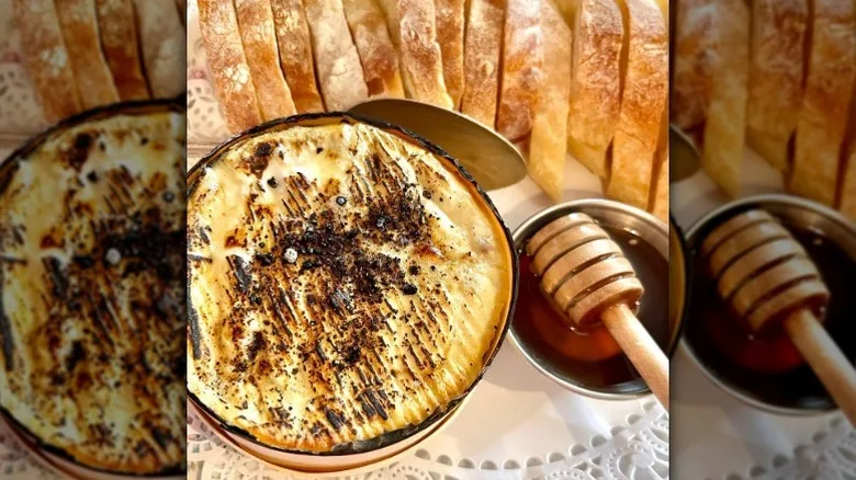 Melted brie and honey at La Fresa Francesa