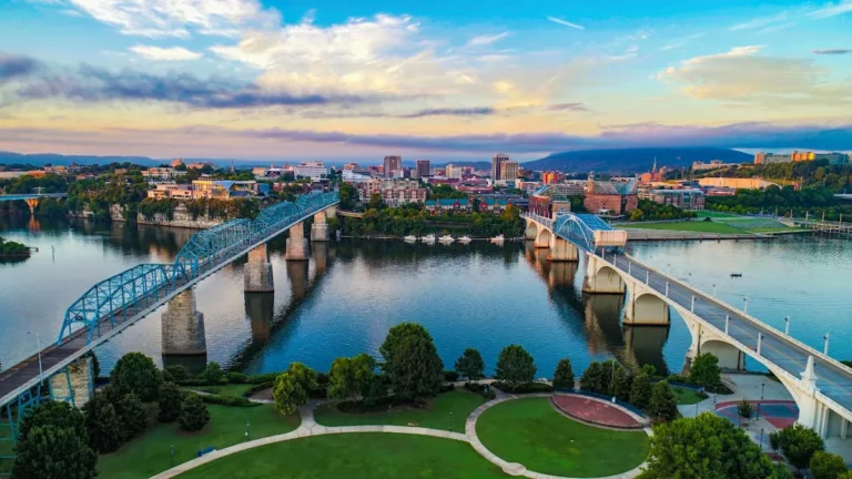 11 US River Cities Perfect for Long Weekends