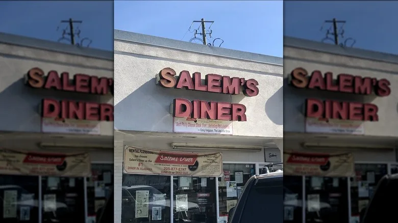 Exterior of Salem's Diner