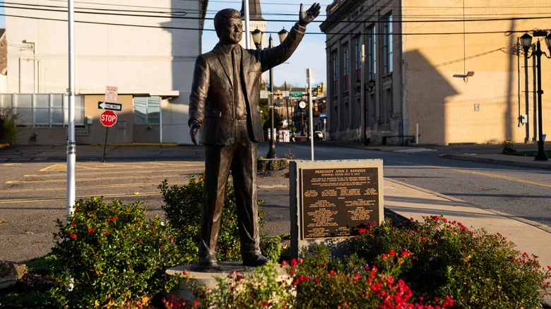 Statue of John F. Kennedy in downtown Pittston