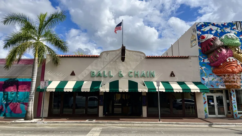 Ball & Chain exterior