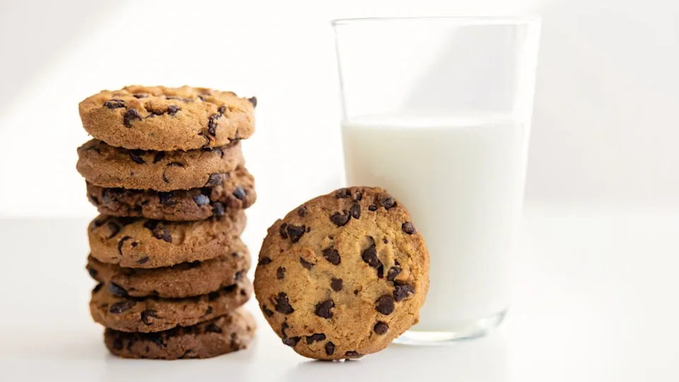 Glass of milk and cookies