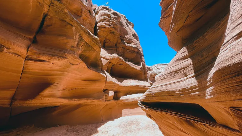 Corridor of the Waterholes Canyon in Page