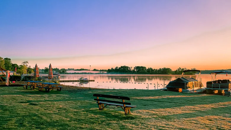 sunrise on conneaut lake