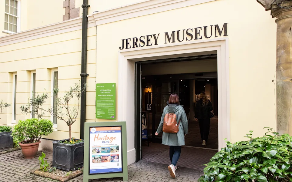 Jersey Museum, Art Gallery and Victorian House; Jersey things to do
