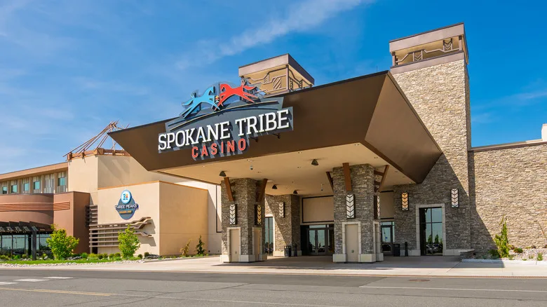 Front entrance of the Spokane Tribe Resort and Casino