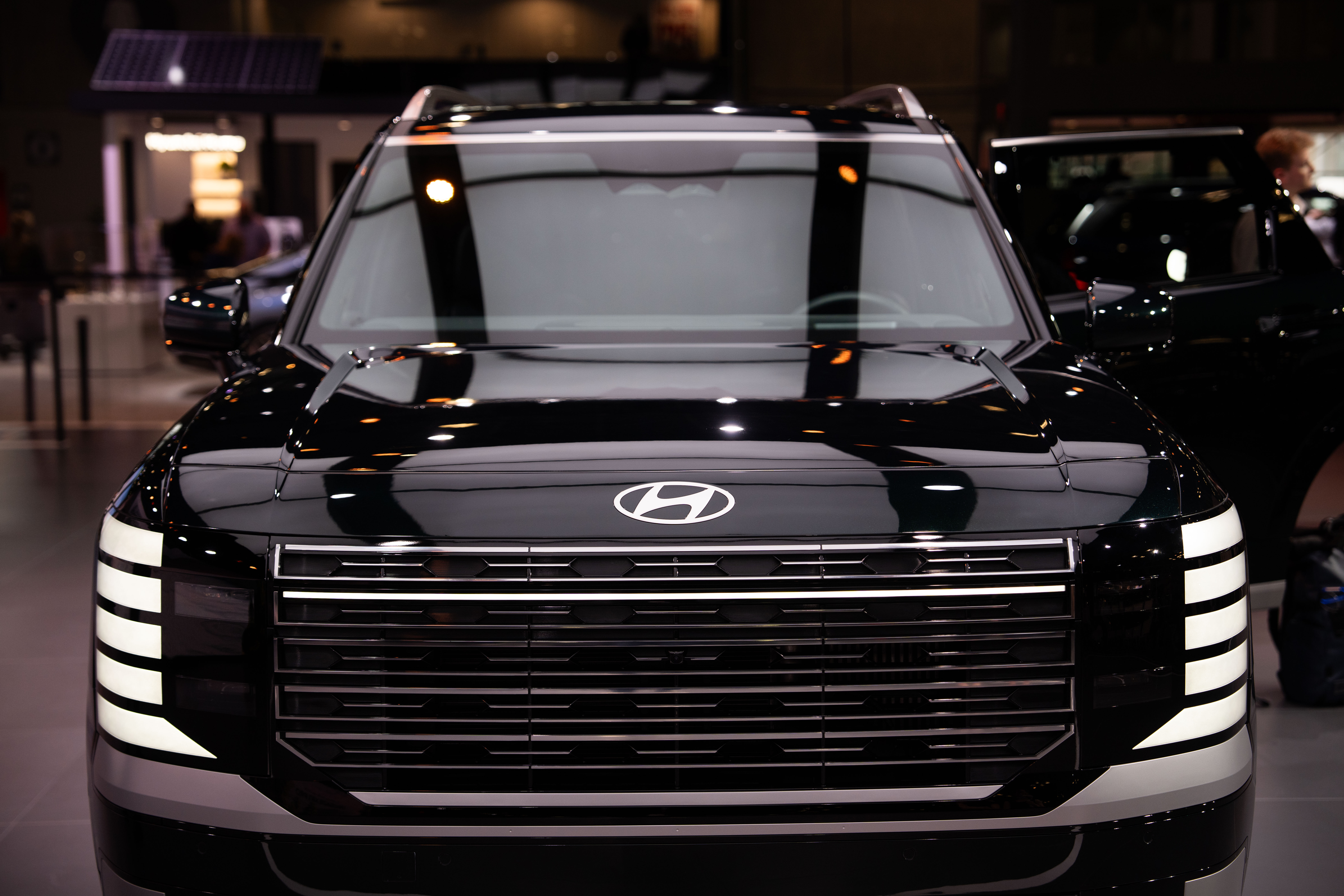 NEW YORK, NEW YORK - APRIL 16: A 2026 Hyundai Palisade XRT Pro hybrid SUV on display at the New York International Auto Show on April 16, 2025 in New York City. The New York International Auto Show is celebrating its 125th year anniversary, amidst the background of tariffs on the automotive industry. President Donald Trump indicated the possibility of a temporary suspension of the tariffs. (Photo by Adam Gray/Getty Images)
