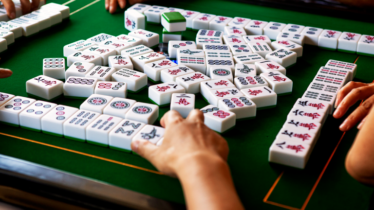 Mahjong tournaments are drawing Gen Z away from screens for community